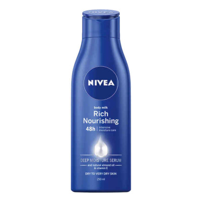 NIVEA Γαλάκτωμα με Φυσικό Αμυγδαλέλαιο 250ml